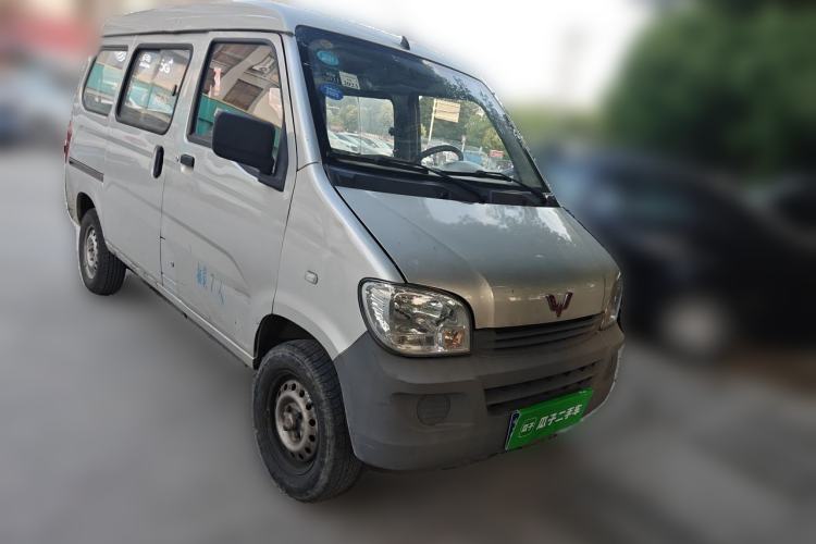 Used Wuling Zhiguang 2015 1.2L Practical LS-I Model Front Right 45 Deg
