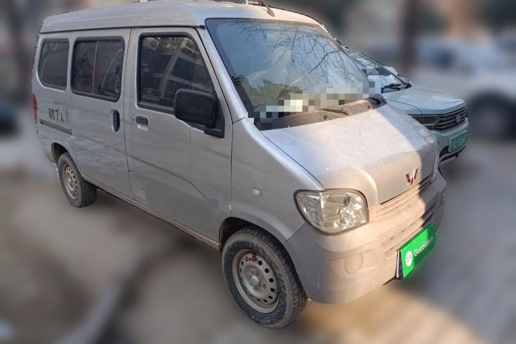 Used Wuling Zhiguang 2015 1.2L Practical LS-I Model Front Right 45 Deg