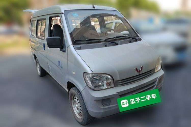 Used Wuling Zhiguang 2015 1.2L Practical LS-I Model Front Right 45 Deg
