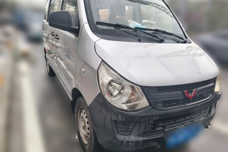 Used Wuling Zhiguang 2015 1.2L S Practical Model LSI Front Right 45 Deg