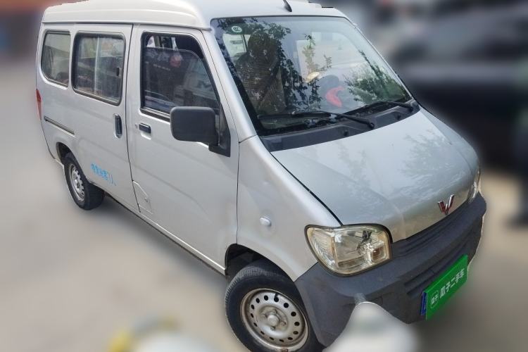 Used Wuling Zhiguang 2015 1.2L Practical LS-I Model Front Right 45 Deg