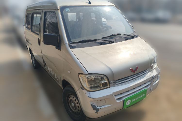 Used Wuling Zhiguang 2015 1.2L Practical LS-I Model Front Right 45 Deg