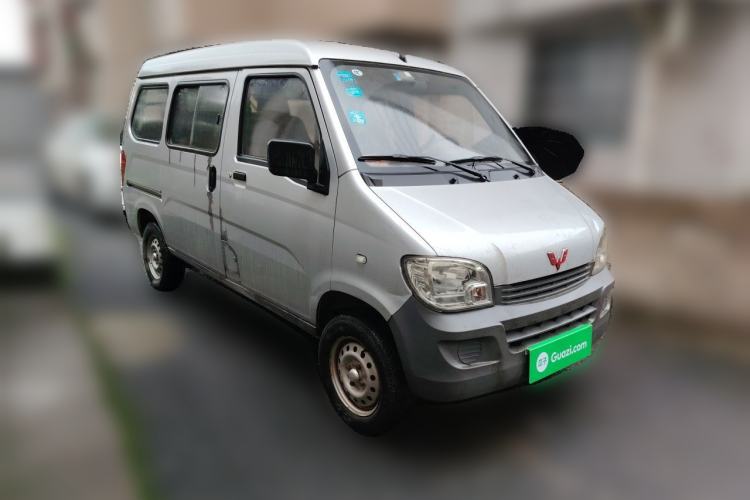 Used Wuling Zhiguang 2015 1.2L Practical LS-I Model Front Right 45 Deg