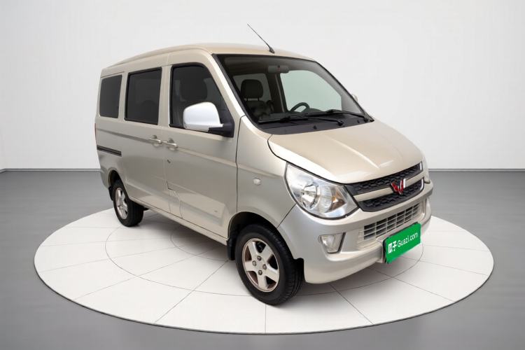 Used Wuling Zhiguang 2015 1.2L S Standard Model LSI Front Right 45 Deg