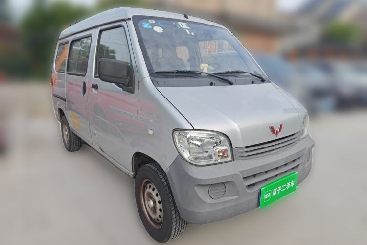 Used Wuling Zhiguang 2015 1.2L Practical LS-I Model Front Right 45 Deg