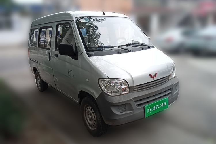 Used Wuling Zhiguang 2015 1.2L Practical LS-I Model Front Right 45 Deg