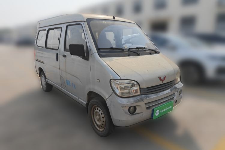 Used Wuling Zhiguang 2015 1.2L Practical LS-I Model Front Right 45 Deg