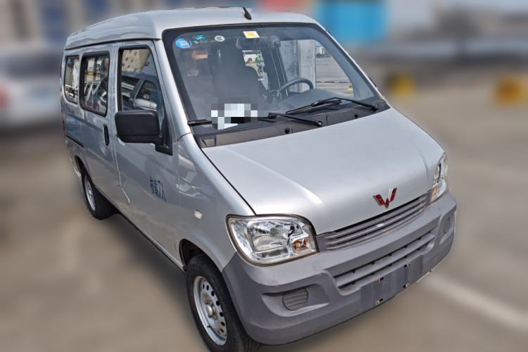 Used Wuling Zhiguang 2015 1.2L Practical LS-I Model Front Right 45 Deg