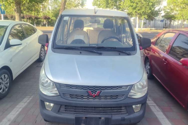 Used Wuling Zhiguang 2015 1.2L S Practical Model LSI Front