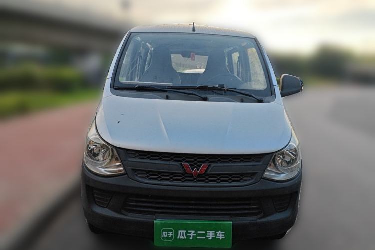 Used Wuling Zhiguang 2015 1.2L Practical LS-I Model Front