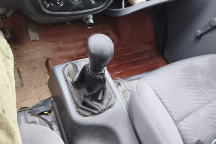 Used Wuling Zhiguang 2015 1.2L S Practical Model LSI Gear Lever