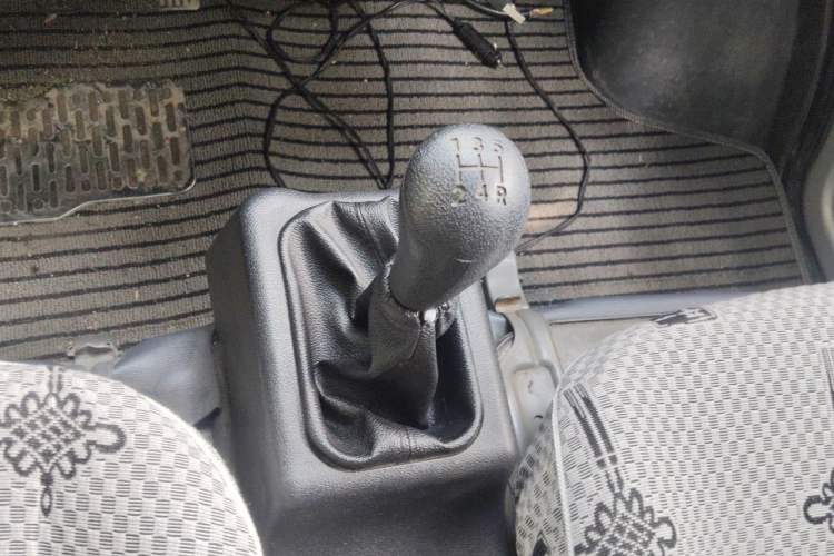 Used Wuling Zhiguang 2015 1.2L Practical LS-I Model Gear Lever