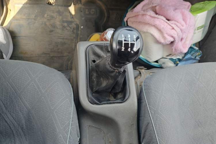 Used Wuling Zhiguang 2015 1.2L S Practical Model LSI Gear Lever