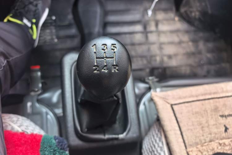 Used Wuling Zhiguang 2015 1.2L Practical LS-I Model Gear Lever