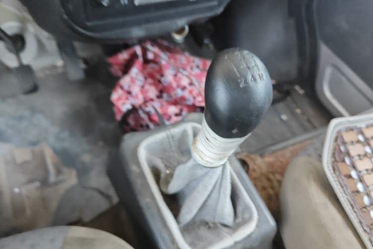 Used Wuling Zhiguang 2015 1.2L Practical LS-I Model Gear Lever