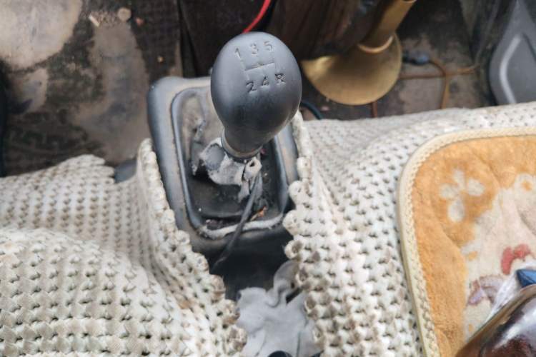 Used Wuling Zhiguang 2015 1.2L Practical LS-I Model Gear Lever