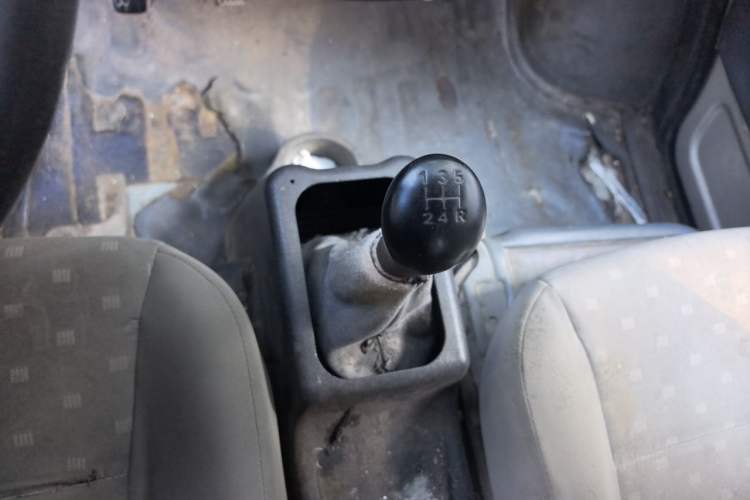Used Wuling Zhiguang 2015 1.2L Practical LS-I Model Gear Lever