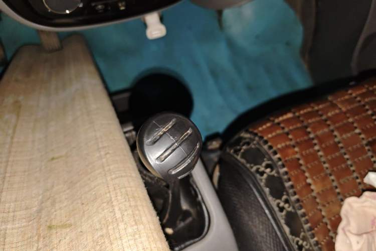 Used Wuling Zhiguang 2015 1.2L S Standard Model LSI Gear Lever