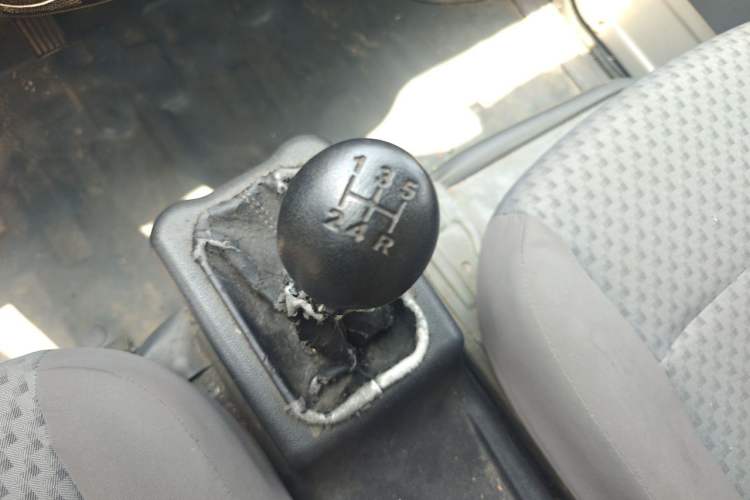 Used Wuling Zhiguang 2015 1.2L Practical LS-I Model Gear Lever