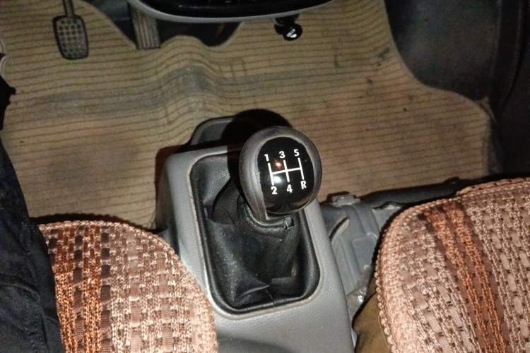 Used Wuling Zhiguang 2015 1.2L S Standard Model LSI Gear Lever