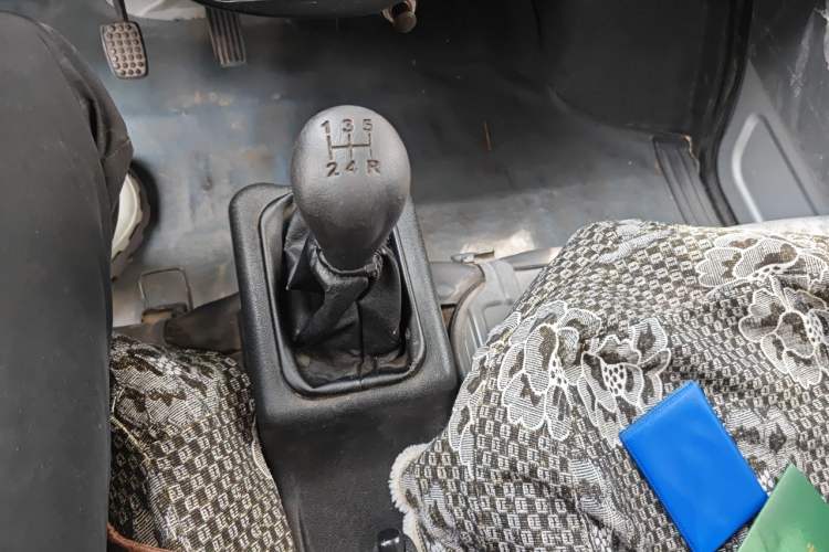 Used Wuling Zhiguang 2015 1.2L Practical LS-I Model Gear Lever