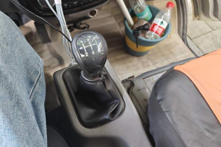 Used Wuling Zhiguang 2015 1.2L S Standard Model LSI Gear Lever