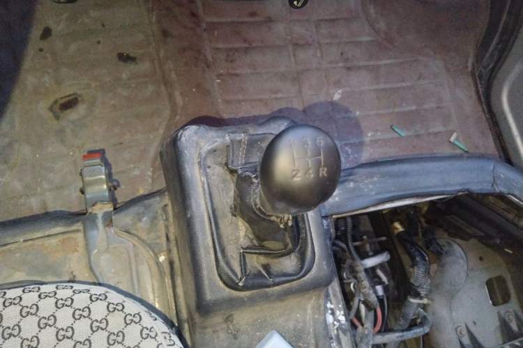 Used Wuling Zhiguang 2015 1.2L Practical LS-I Model Gear Lever