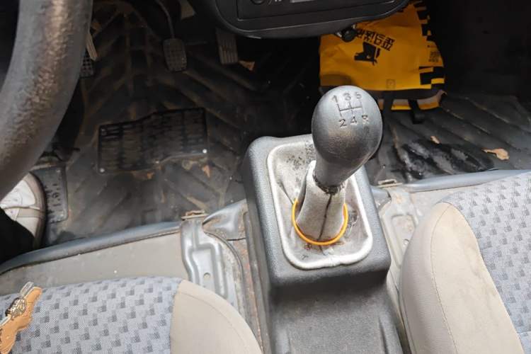 Used Wuling Zhiguang 2015 1.2L Practical LS-I Model Gear Lever