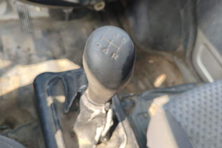 Used Wuling Zhiguang 2015 1.2L Practical LS-I Model Gear Lever