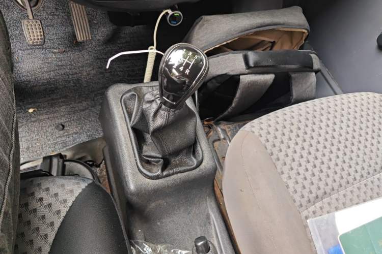 Used Wuling Zhiguang 2015 1.2L S Practical Model LSI Gear Lever
