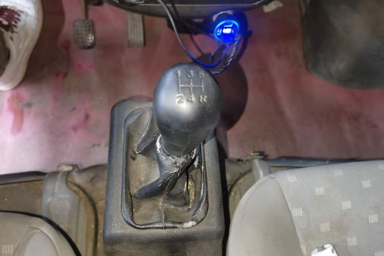 Used Wuling Zhiguang 2015 1.2L Practical LS-I Model Gear Lever