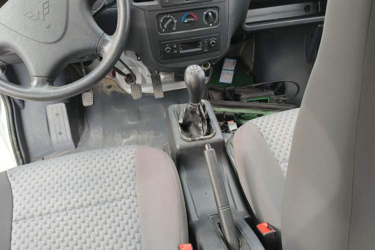Used Wuling Zhiguang 2015 1.2L Practical LS-I Model Gear Lever