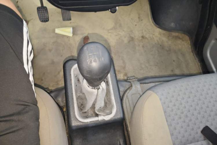 Used Wuling Zhiguang 2015 1.2L Practical LS-I Model Gear Lever