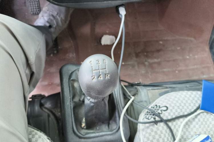 Used Wuling Zhiguang 2015 1.2L S Practical Model LSI Gear Lever
