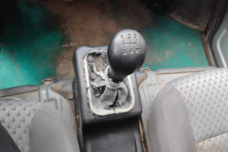 Used Wuling Zhiguang 2015 1.2L Practical LS-I Model Gear Lever