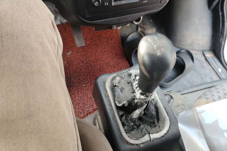 Used Wuling Zhiguang 2015 1.2L Practical LS-I Model Gear Lever
