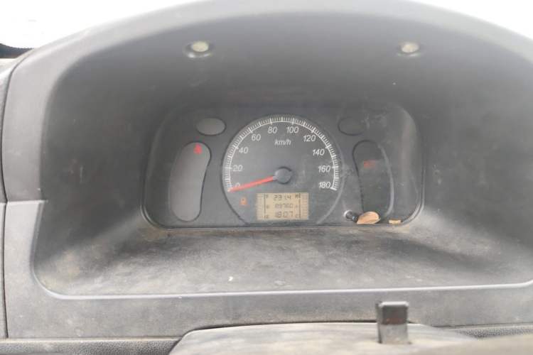Used Wuling Zhiguang 2015 1.2L Practical LS-I Model Instrument Cluster