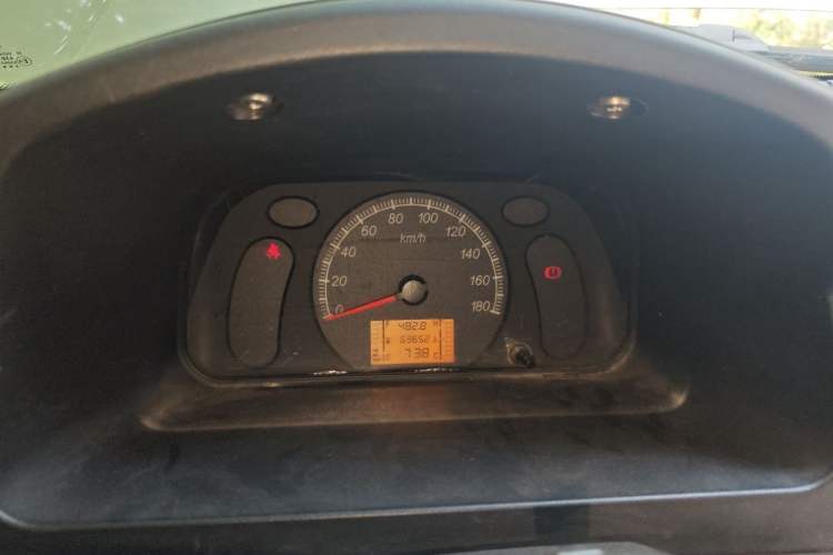 Used Wuling Zhiguang 2015 1.2L Practical LS-I Model Instrument Cluster