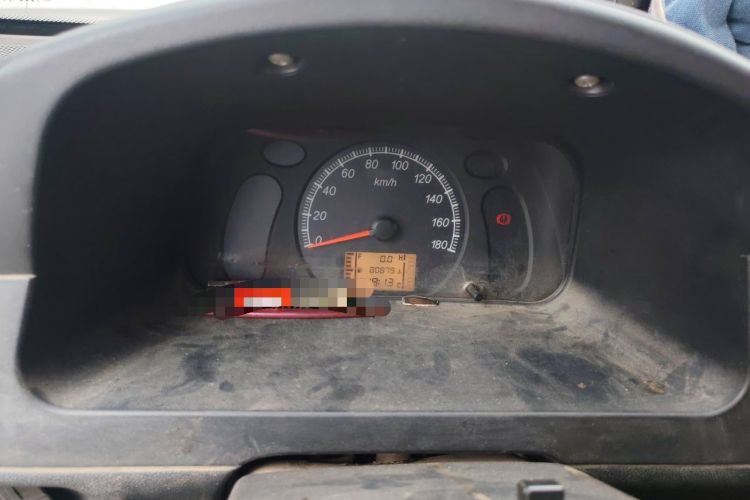 Used Wuling Zhiguang 2015 1.2L Practical LS-I Model Instrument Cluster