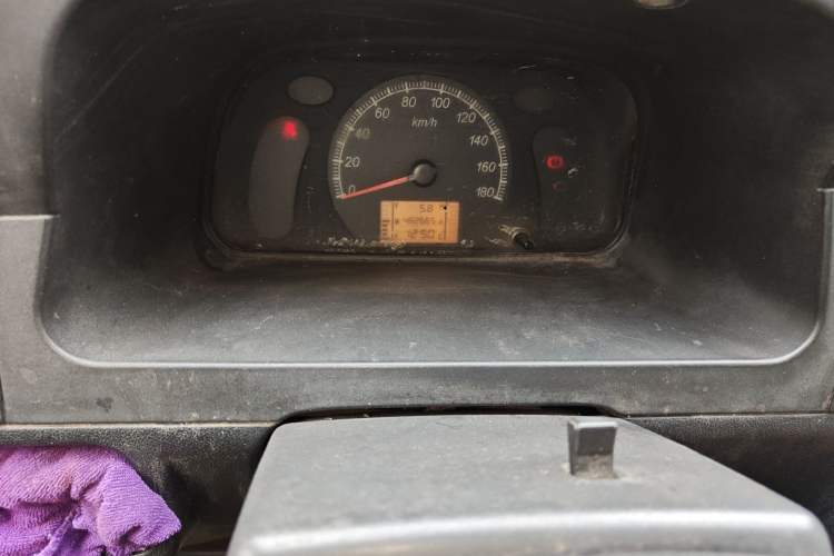 Used Wuling Zhiguang 2015 1.2L Practical LS-I Model Instrument Cluster