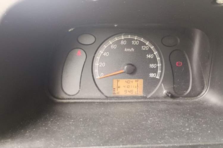 Used Wuling Zhiguang 2015 1.2L Practical LS-I Model Instrument Cluster