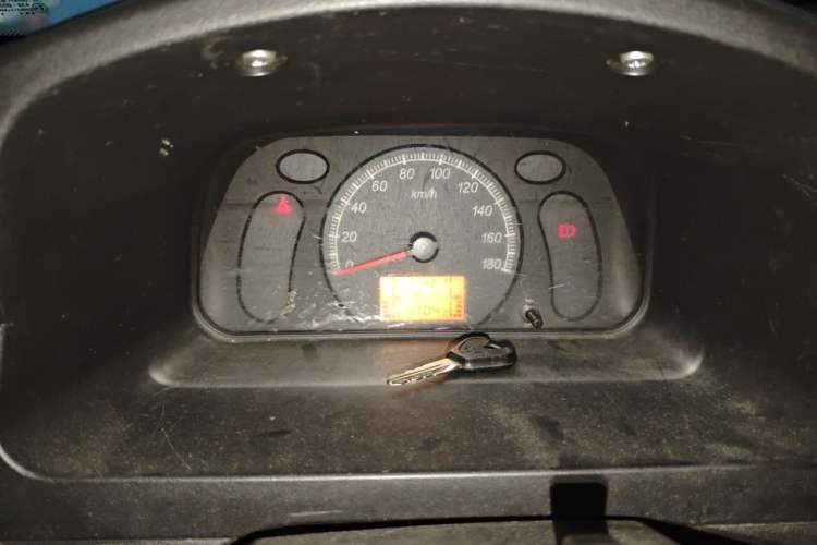 Used Wuling Zhiguang 2015 1.2L Practical LS-I Model Instrument Cluster