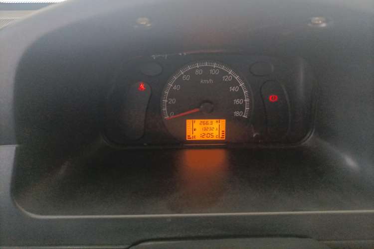 Used Wuling Zhiguang 2015 1.2L Standard Model LSI Instrument Cluster