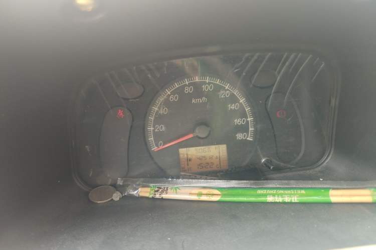 Used Wuling Zhiguang 2015 1.2L Practical LS-I Model Instrument Cluster