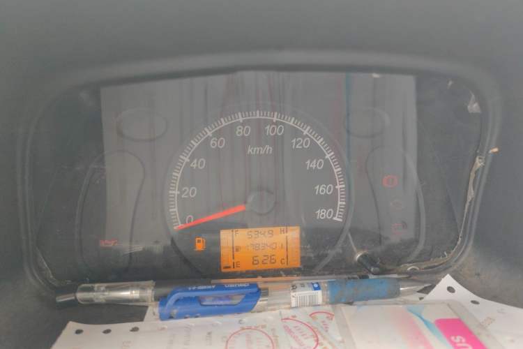 Used Wuling Zhiguang 2015 1.2L Practical LS-I Model Instrument Cluster