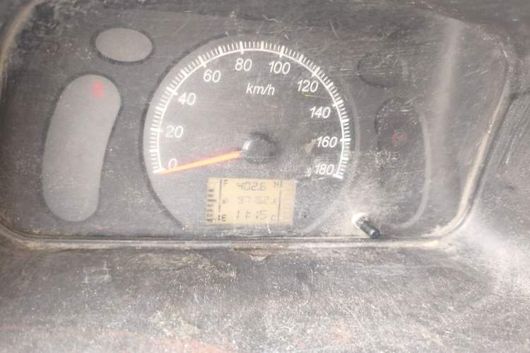Used Wuling Zhiguang 2015 1.2L Practical LS-I Model Instrument Cluster