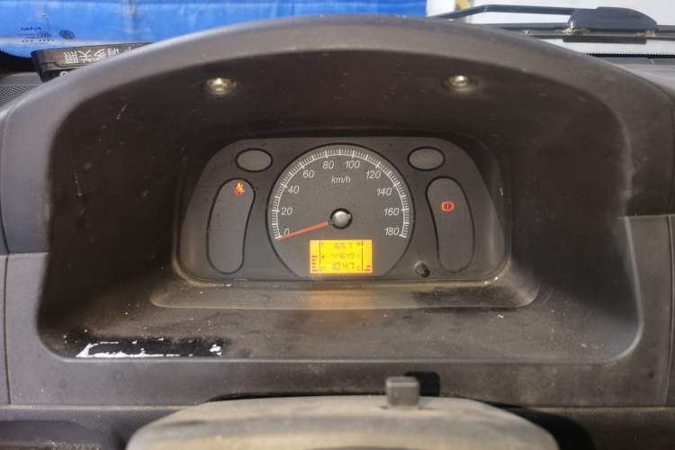 Used Wuling Zhiguang 2015 1.2L Practical LS-I Model Instrument Cluster