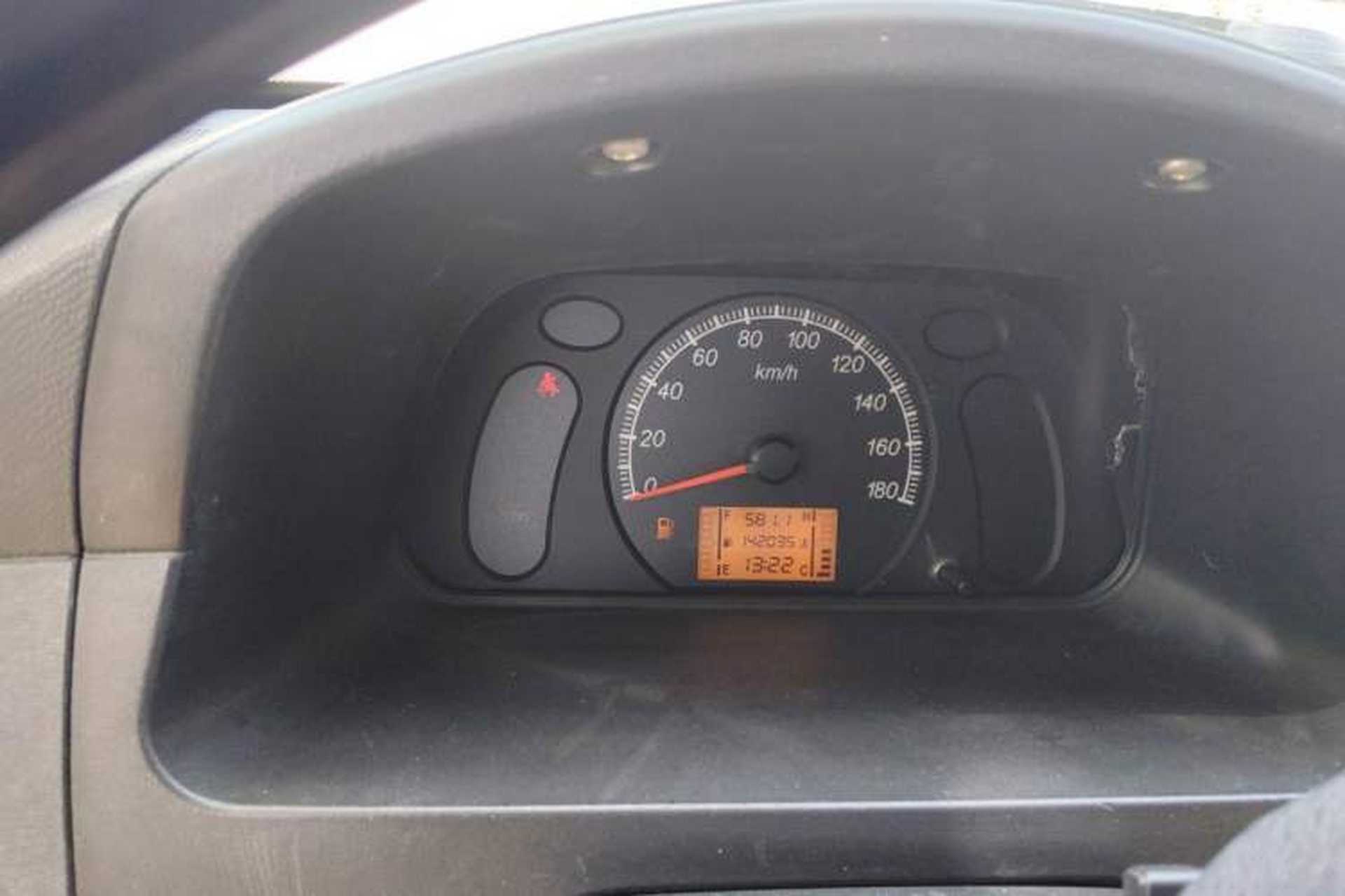 Used Wuling Zhiguang 2015 1.2L Practical LS-I Model Instrument Cluster