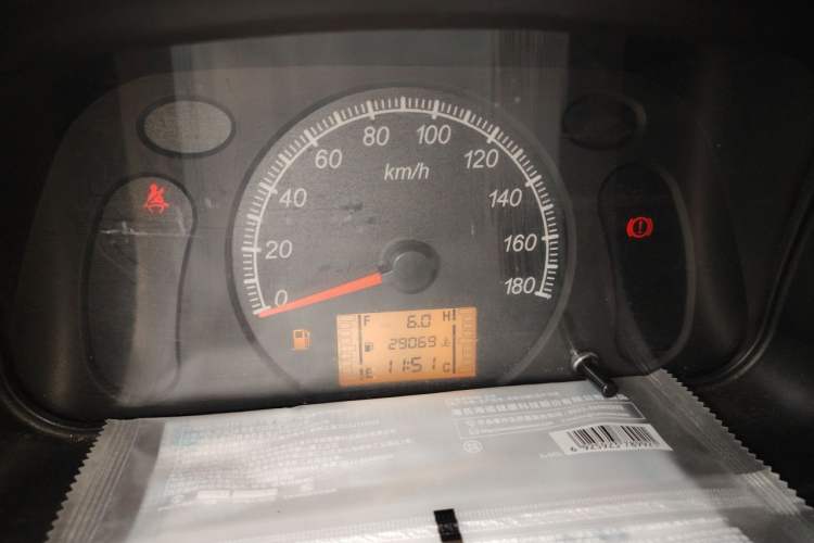 Used Wuling Zhiguang 2015 1.2L Practical LS-I Model Instrument Cluster