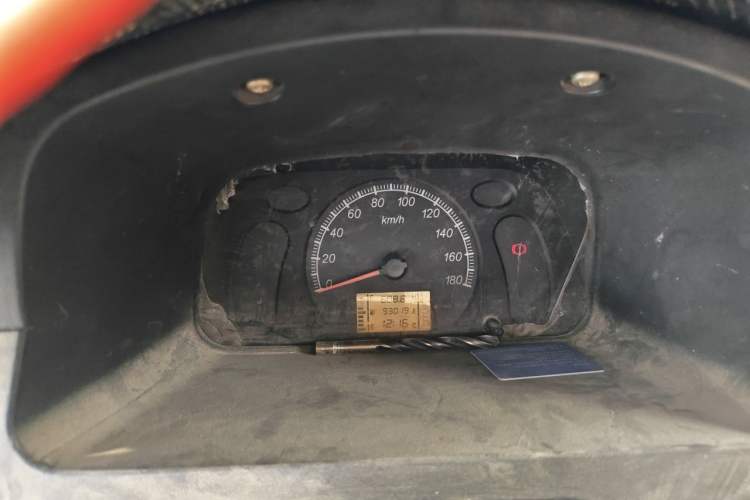 Used Wuling Zhiguang 2015 1.2L Practical LS-I Model Instrument Cluster